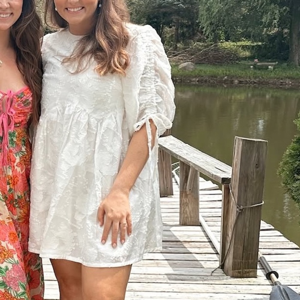 & Other Stories White Puff-Sleeve Floral Embroidered Short Sleeve Mini Dress
